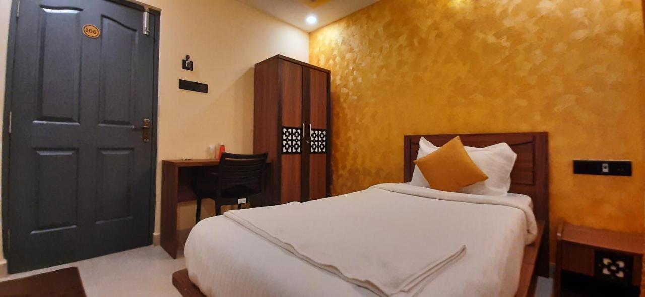 Bed and Breakfast Kans One Chennai Exterior foto